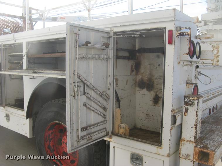 image for item AR9761 RKI DA4211 utility bed