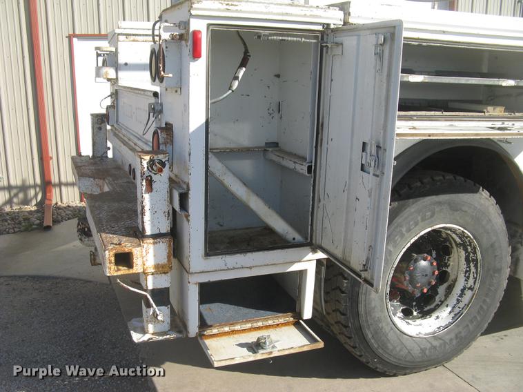 image for item AR9761 RKI DA4211 utility bed