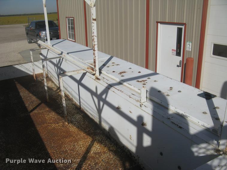 image for item AR9761 RKI DA4211 utility bed