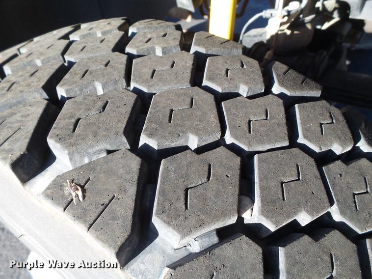 image for item BJ9939 2007 Chevrolet C5500 water truck