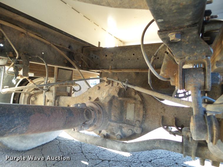 image for item BJ9939 2007 Chevrolet C5500 water truck