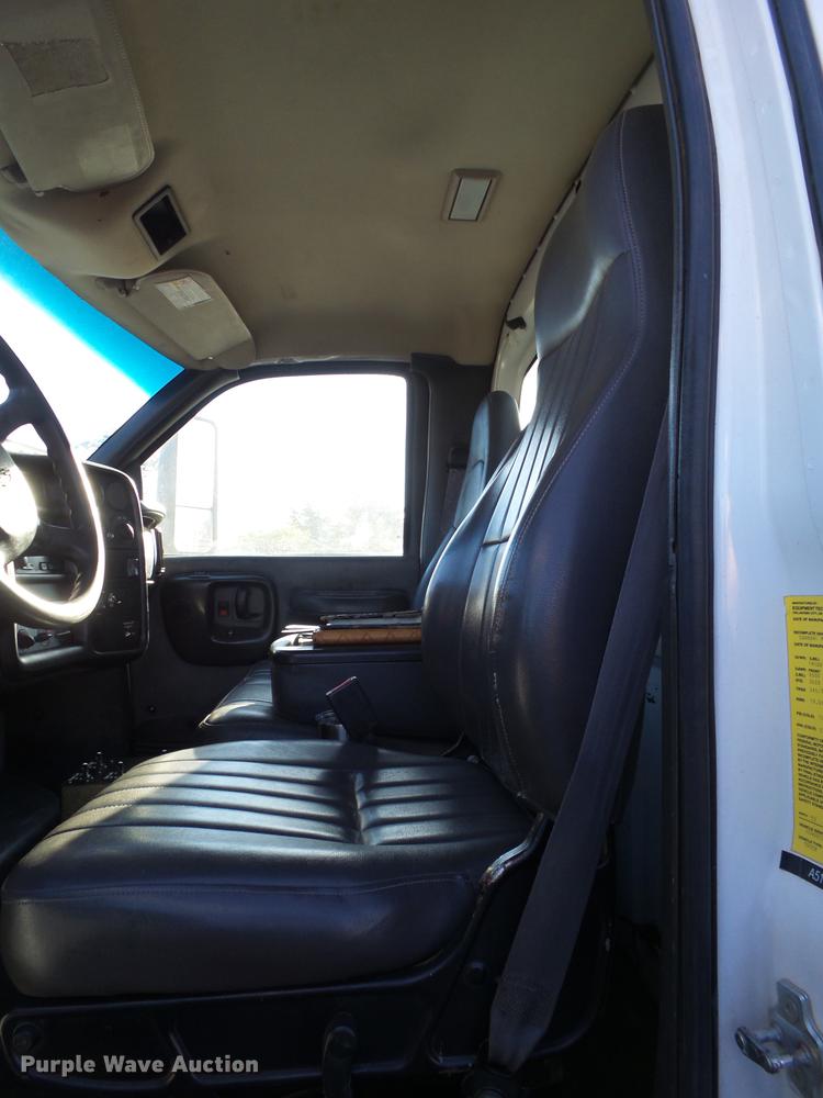 image for item BJ9939 2007 Chevrolet C5500 water truck