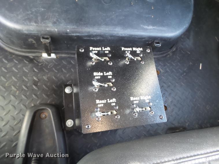 image for item BJ9939 2007 Chevrolet C5500 water truck