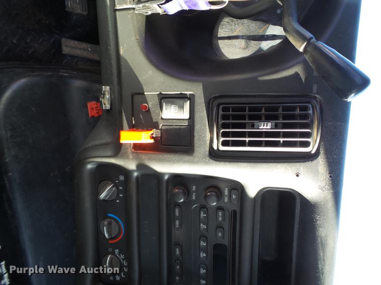 image for item BJ9939 2007 Chevrolet C5500 water truck