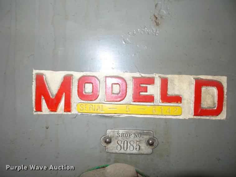 image for item DA0775 Rotary head milling machine