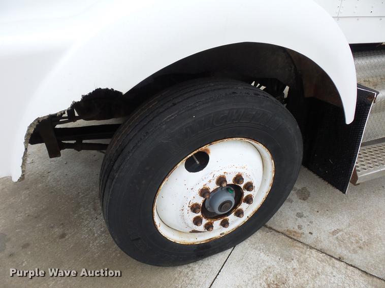 image for item DA0800 1988 Kenworth T800 box truck