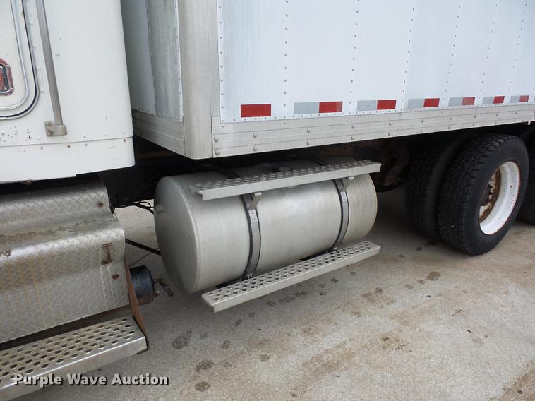 image for item DA0800 1988 Kenworth T800 box truck