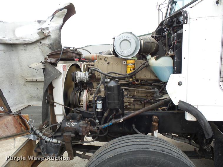 image for item DA0800 1988 Kenworth T800 box truck