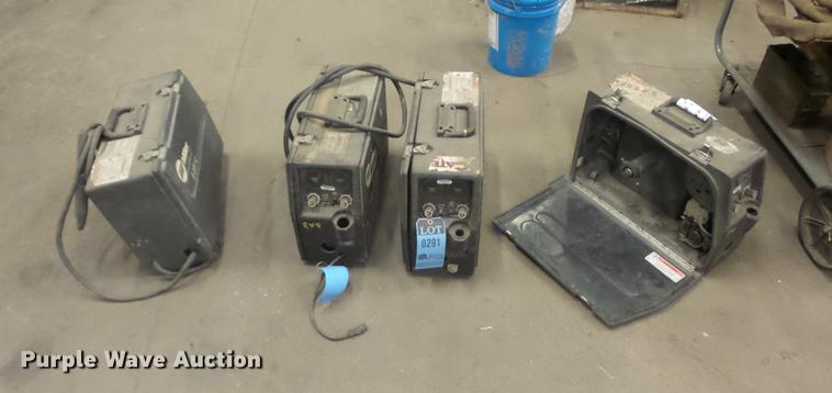 image for item DA0802 (4) Miller S-22DT2 wire feeder