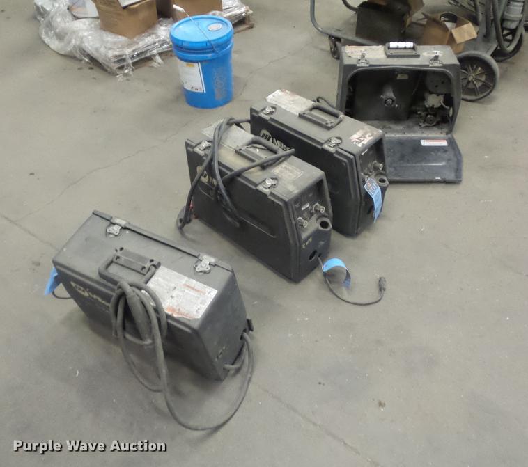 image for item DA0802 (4) Miller S-22DT2 wire feeder