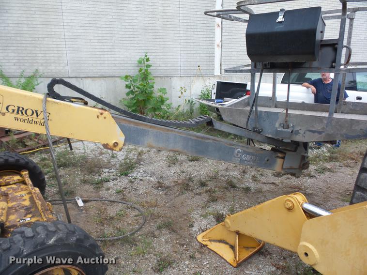 image for item DA0803 Grove AMZ40BXT boom lift