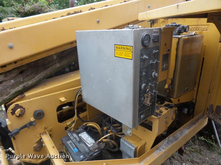 image for item DA0803 Grove AMZ40BXT boom lift