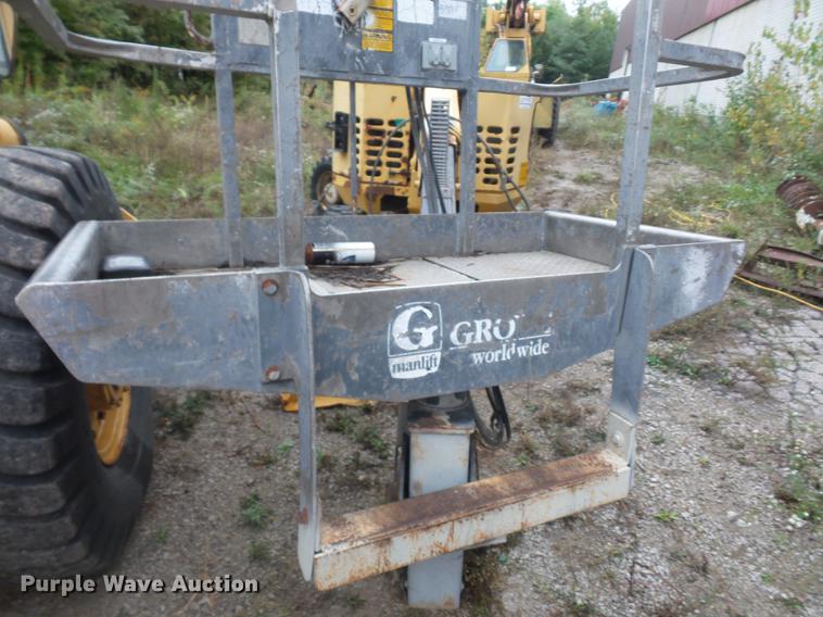 image for item DA0803 Grove AMZ40BXT boom lift