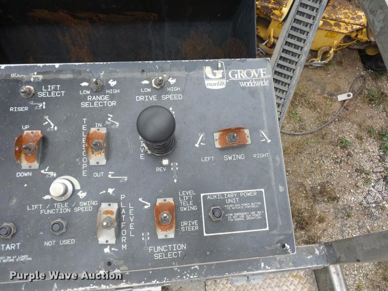 image for item DA0803 Grove AMZ40BXT boom lift