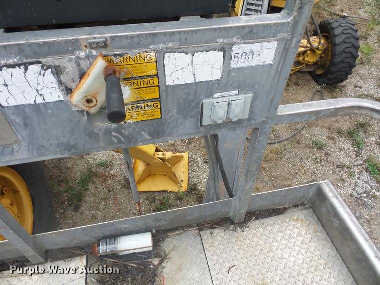 image for item DA0803 Grove AMZ40BXT boom lift