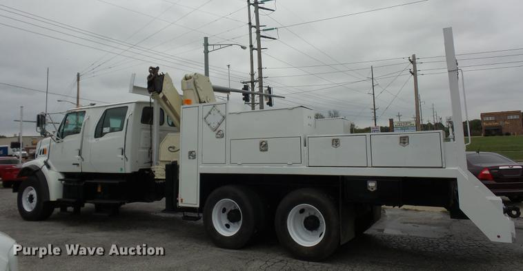 image for item DA0834 2004 Sterling L7500 crane truck