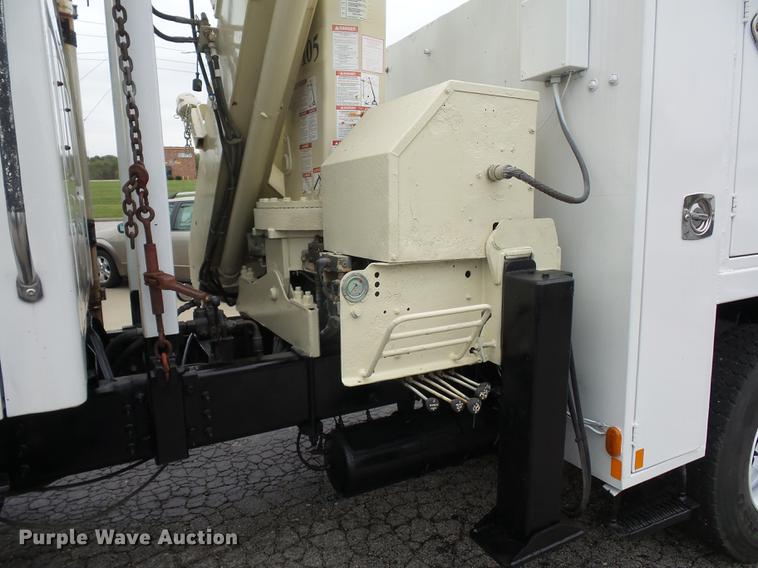 image for item DA0834 2004 Sterling L7500 crane truck