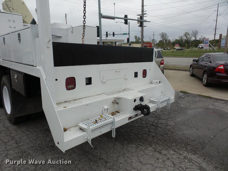 image for item DA0834 2004 Sterling L7500 crane truck