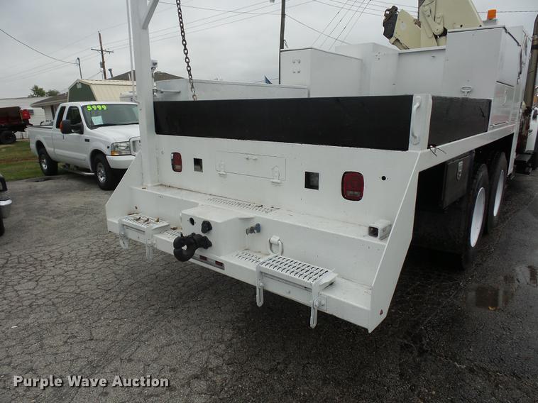 image for item DA0834 2004 Sterling L7500 crane truck