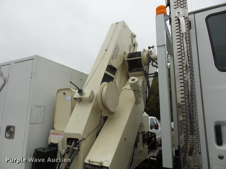 image for item DA0834 2004 Sterling L7500 crane truck