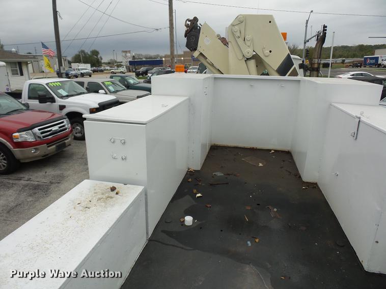 image for item DA0834 2004 Sterling L7500 crane truck