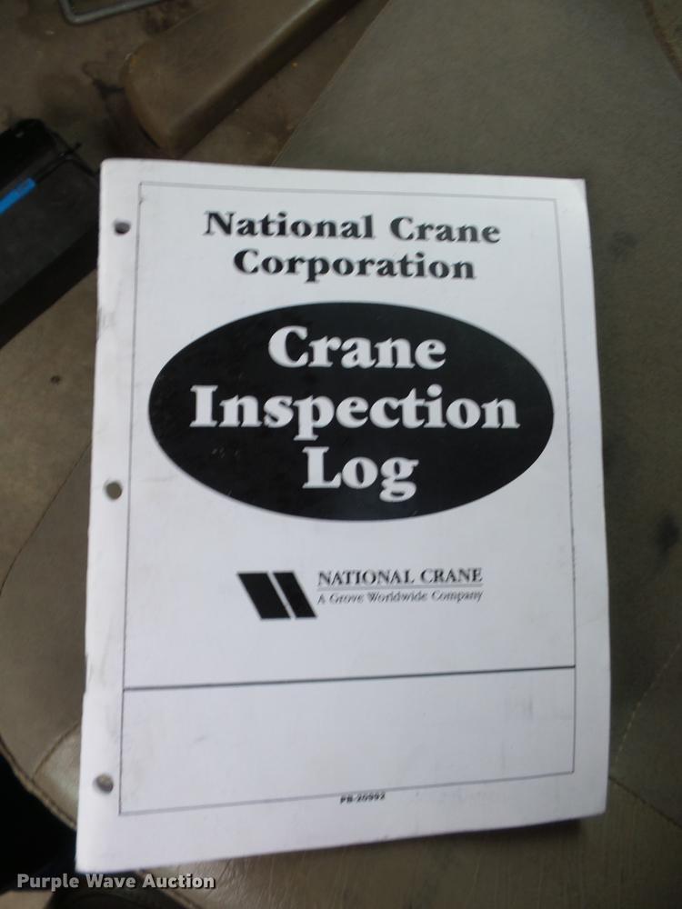 image for item DA0834 2004 Sterling L7500 crane truck