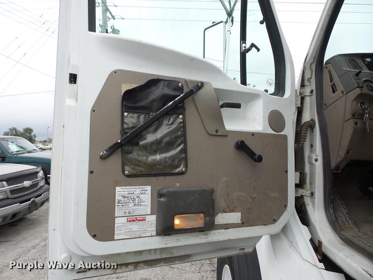 image for item DA0834 2004 Sterling L7500 crane truck