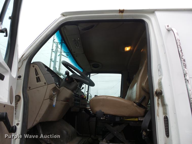 image for item DA0834 2004 Sterling L7500 crane truck