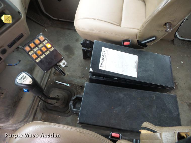 image for item DA0834 2004 Sterling L7500 crane truck