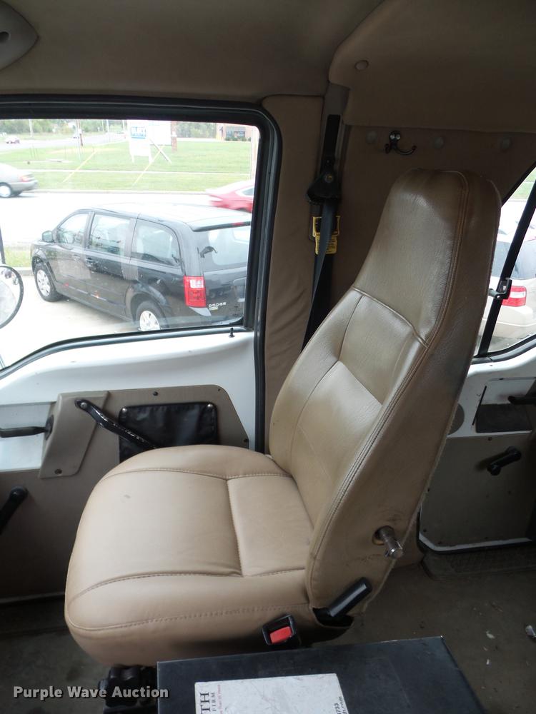 image for item DA0834 2004 Sterling L7500 crane truck