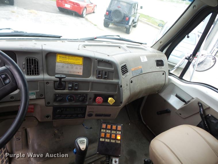 image for item DA0834 2004 Sterling L7500 crane truck