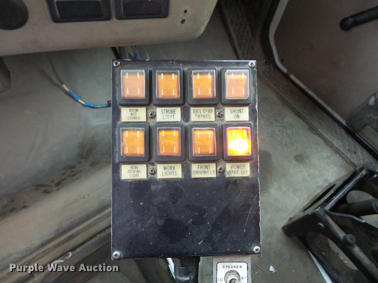 image for item DA0834 2004 Sterling L7500 crane truck