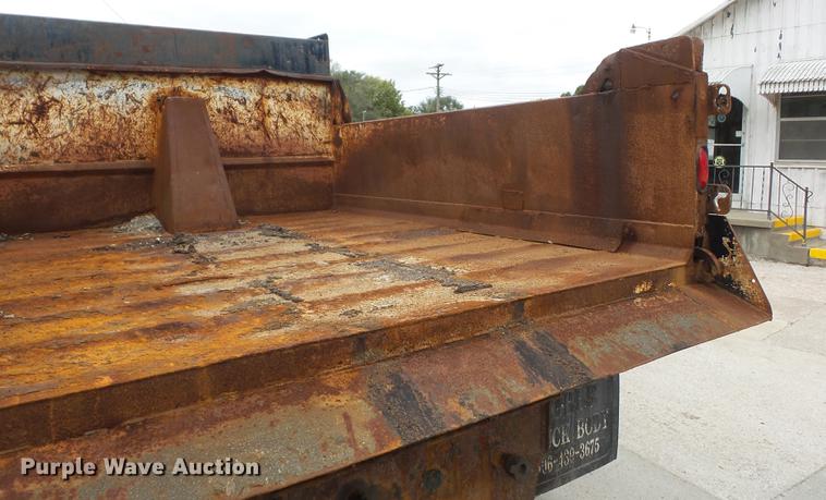 image for item DA0861 1992 International 4700 dump truck