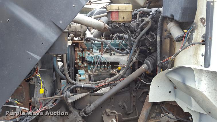 image for item DA0861 1992 International 4700 dump truck