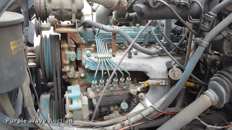 image for item DA0861 1992 International 4700 dump truck