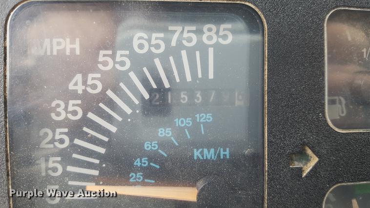 image for item DA0861 1992 International 4700 dump truck