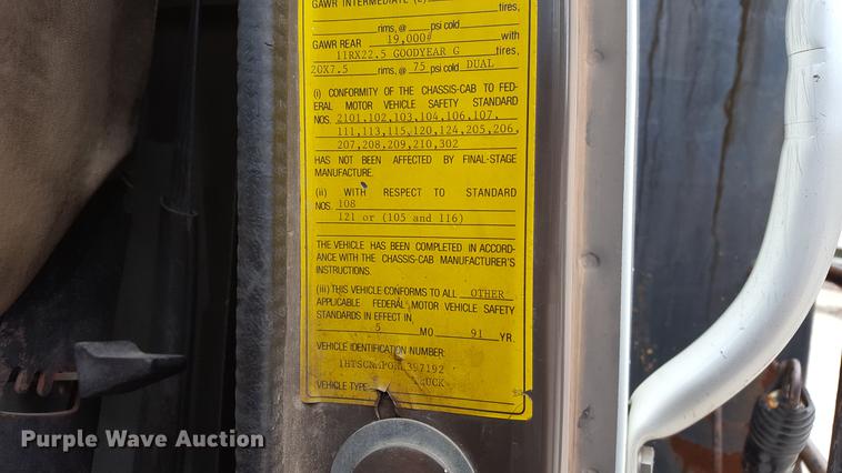 image for item DA0861 1992 International 4700 dump truck