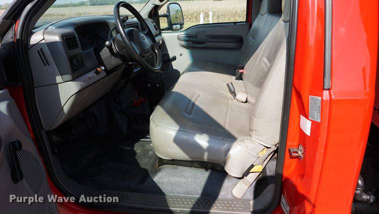 image for item DA1257 1999 Ford F450 Super Duty dump truck