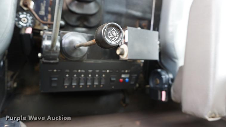 image for item DA1263 2000 International F4900 dump truck