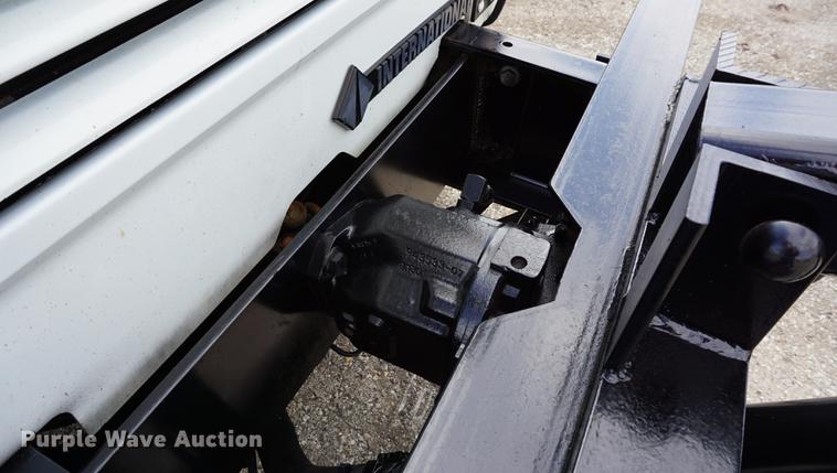 image for item DA1263 2000 International F4900 dump truck