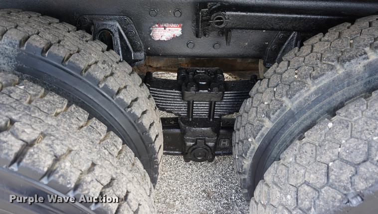 image for item DA1263 2000 International F4900 dump truck