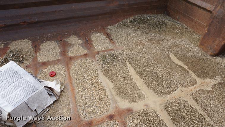 image for item DA1263 2000 International F4900 dump truck