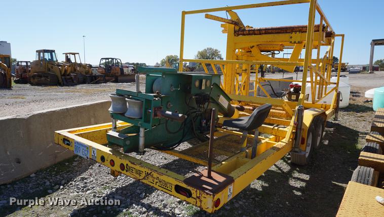 image for item DA1266 2006 Sweetwater line tamer trailer