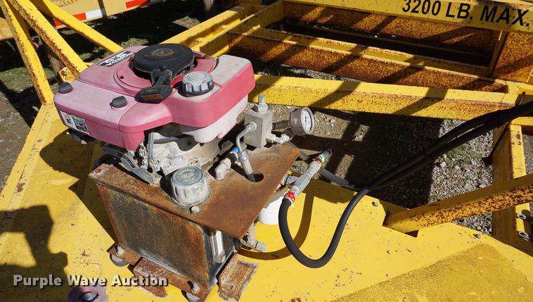 image for item DA1266 2006 Sweetwater line tamer trailer