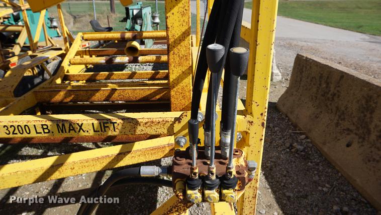 image for item DA1266 2006 Sweetwater line tamer trailer