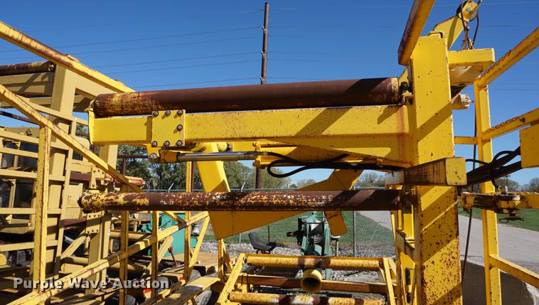 image for item DA1266 2006 Sweetwater line tamer trailer