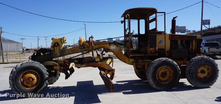 image for item DA1282 Adams 550 rigid frame motor grader