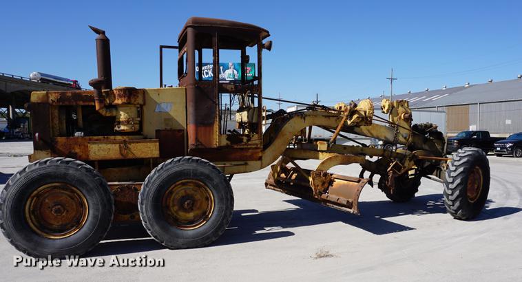image for item DA1282 Adams 550 rigid frame motor grader