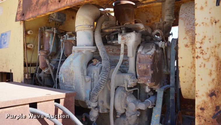 image for item DA1282 Adams 550 rigid frame motor grader