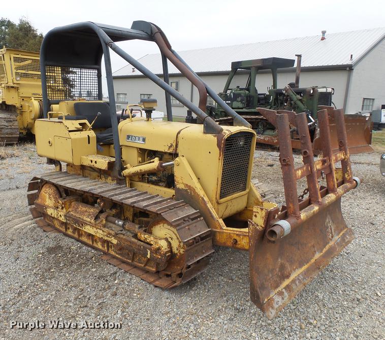 image for item DA2419 1976 John Deere 350CE dozer